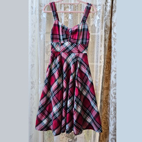 Enz’s Sweetheart Neckline Rectangular/Square Back A-Line Dress, S/M, Plaid - Picture 2 of 10